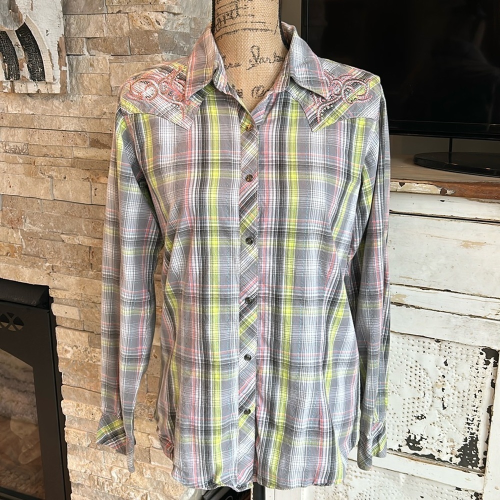 Wrangler Rock 47 snap western shirt steer yoke gray plaid bedazzle shoulder back